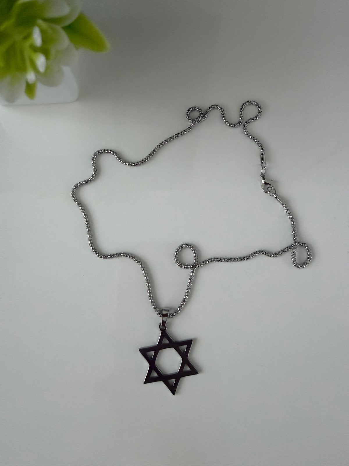 Metalen halsketting met Davidster, Ophalen of Verzenden, Zo goed als nieuw, Zilver, Overige materialen