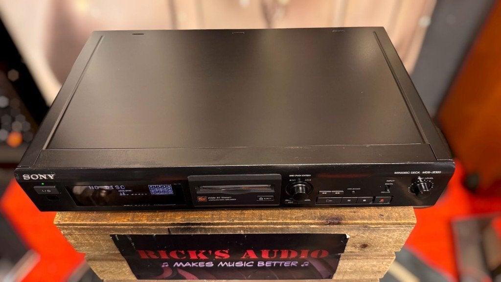 Sony MDS-JE320 • MD‑speler/recorder • optische ingang, DE KEMPEN 18 • 6021PZ • BUDEL, Minidisc-recorder, Info@ricks-audio.com