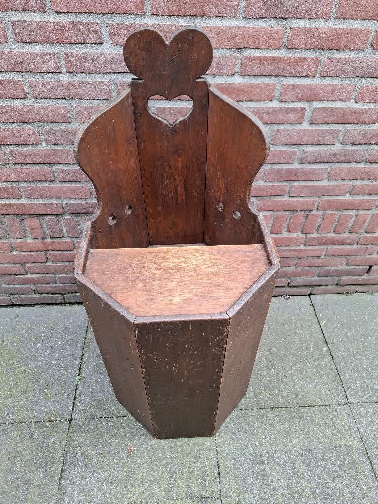Antieke houten kinder kakstoel / nachtstoel met hartjes, Ophalen of Verzenden