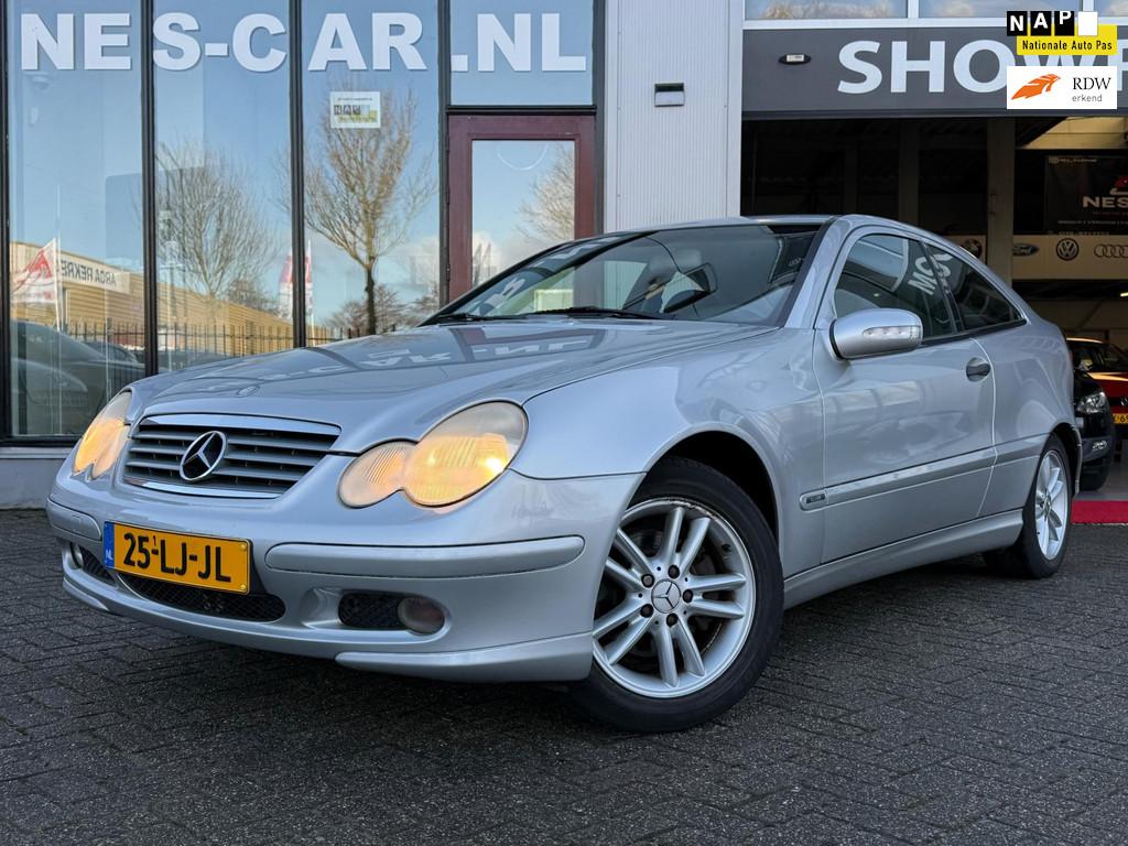 Mercedes-Benz C-klasse Sportcoupé 180*1e Eigenaar*NL Auto!, Gebruikt, 4 stoelen, 1796 cc, Handgeschakeld