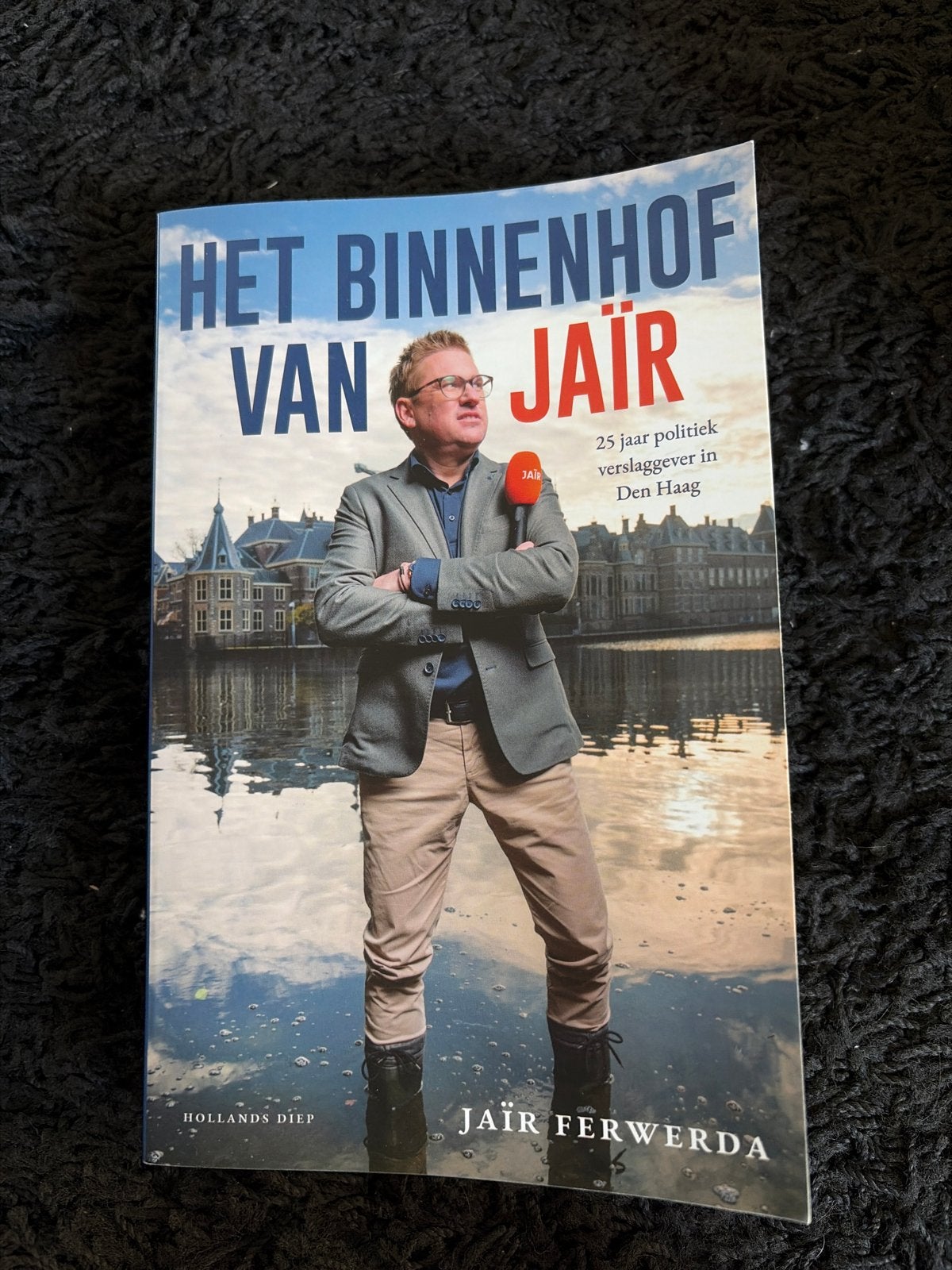 Het Binnenhof van Jaïr - 25 jaar politiek verslaggever, Ophalen of Verzenden, Zo goed als nieuw, Politiek en Staatkunde, Nederland