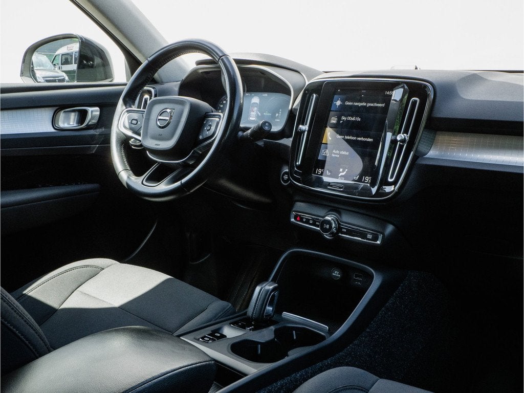 Volvo XC40 1.5 T4 Recharge Inscription Expression Trekhaak/, Stof, LED verlichting, Zwart, Origineel Nederlands
