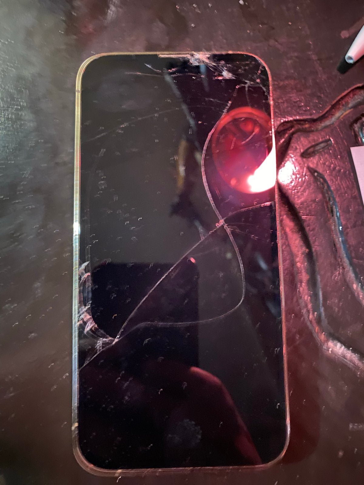 iPhone 13 pro - Gebroken scherm en achterkant, Telecommunicatie, Mobiele telefoons | Apple iPhone, Gebruikt, 64 GB, Zonder abonnement
