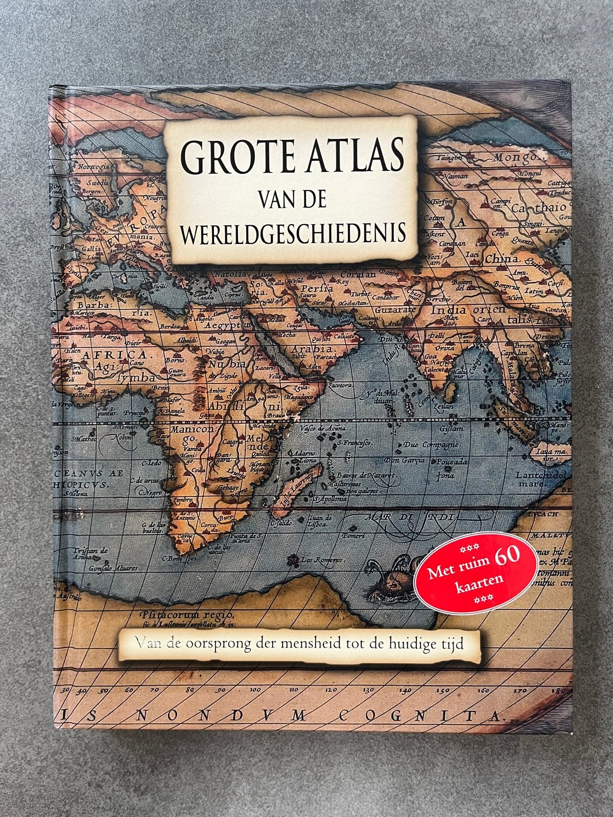 Grote Atlas van de Wereldgeschiedenis - Met ruim 60 kaarten, Boeken, Atlassen en Landkaarten, Ophalen, Overige atlassen, 2000 tot heden