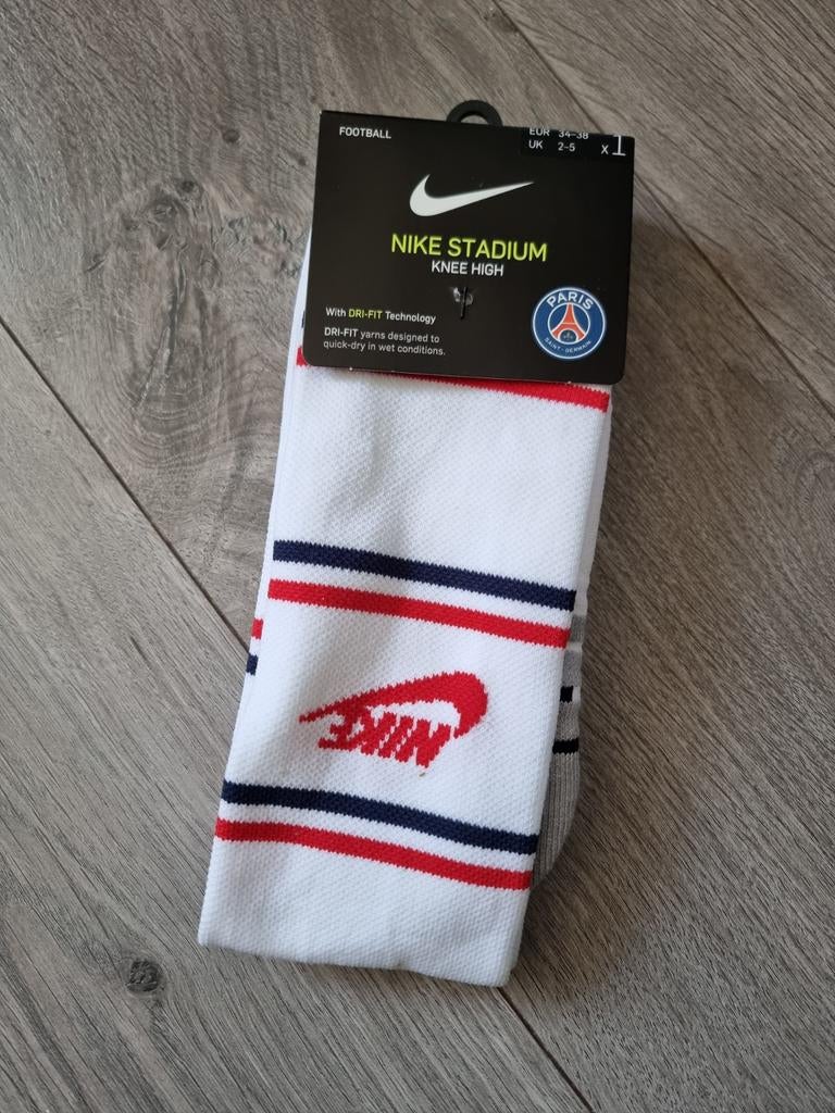 Wit Nike Football Socks, maat 34-38, Nieuw (GB16), Ophalen of Verzenden, Nieuw, Maat 39 t/m 42, Wit