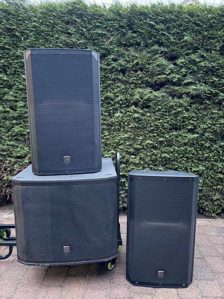 Electro-Voice Geluidsset EKX 18SP / ELX200-15p – PA Set, Audio, Tv en Foto, Luidsprekers, Zo goed als nieuw, Complete surroundset