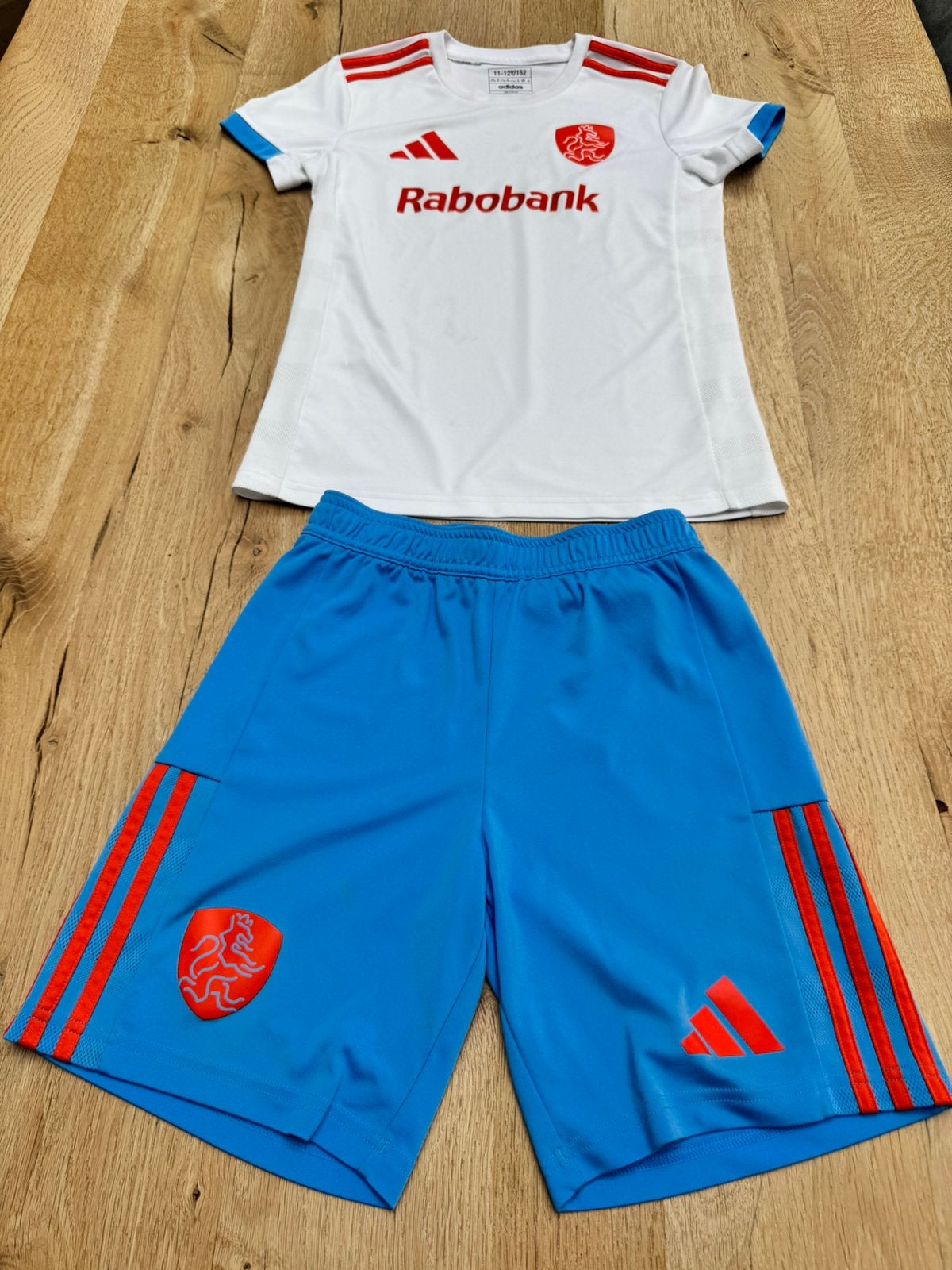 KNHB Adidas hockeyteneu junior 152, Ophalen of Verzenden, Gebruikt, Kleding