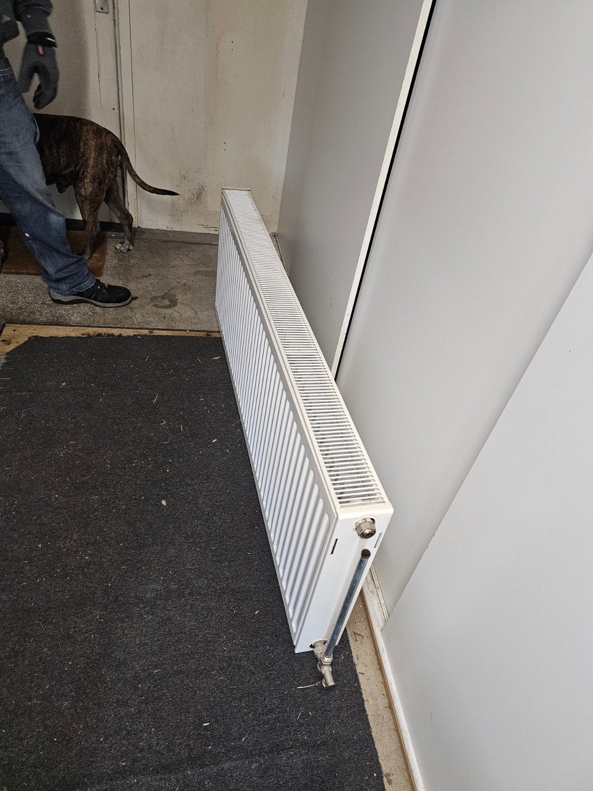 2 gebruikte dubbelplaat radiatoren met convector ribben, Ophalen