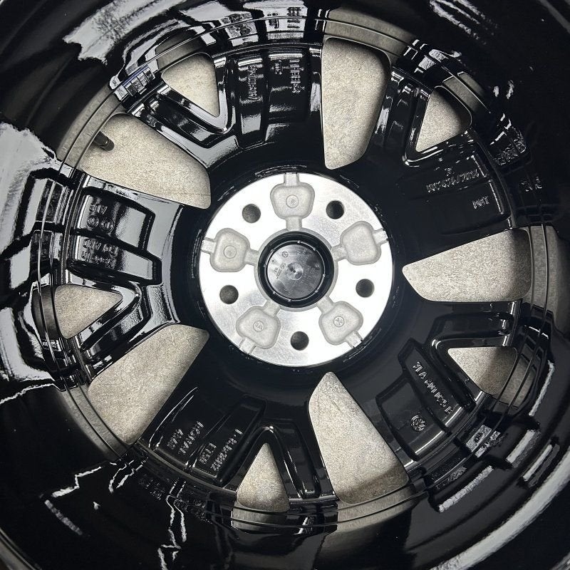 18 inch orig. Valdivia velgen + winterbanden VW transporter, Auto-onderdelen, 18 inch, 255 mm, -, -
