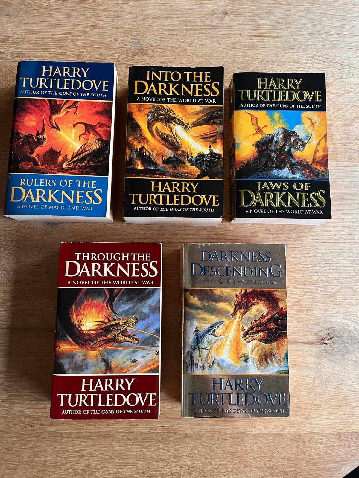 Harry Turtledove - Darkness-serie (5 boeken), Boeken, Ophalen of Verzenden, Gelezen