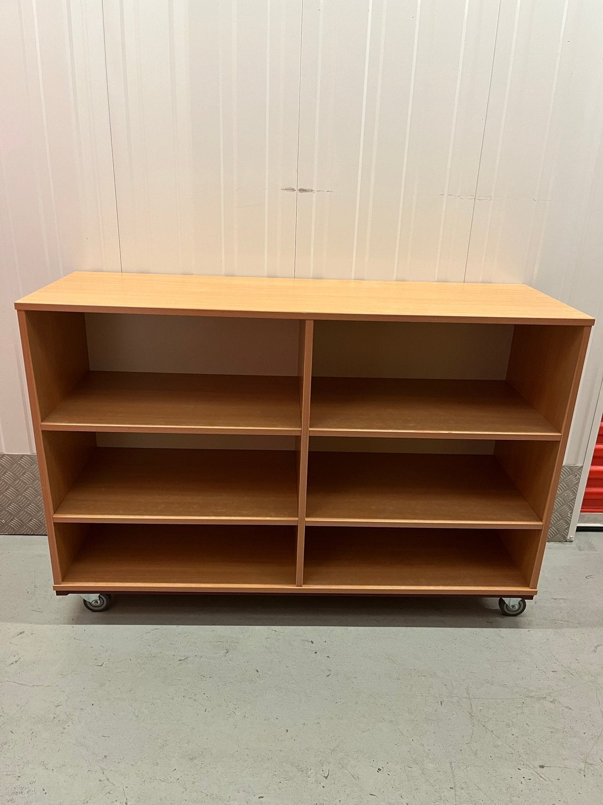 Schoolkast boekenkast speelgoedkast kinderopvang kast, Gebruikt, Kast, 100 cm of meer, Voetruimte