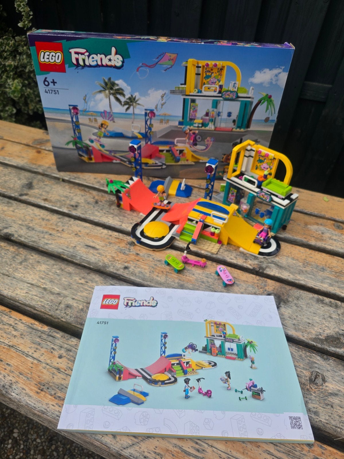 complete LEGO Friends Skateboardpark set (41751), Ophalen of Verzenden, Zo goed als nieuw