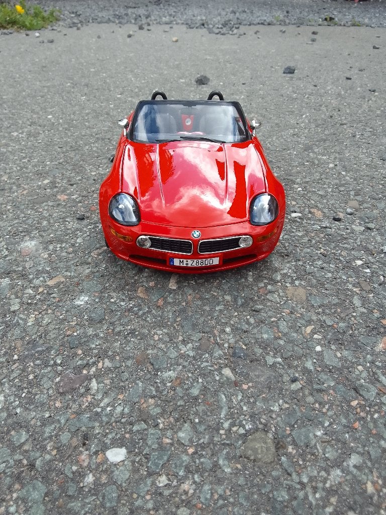 Miniatuur Bmw z8 schaal 1/18, Ophalen of Verzenden, Zo goed als nieuw, Auto, Bburago