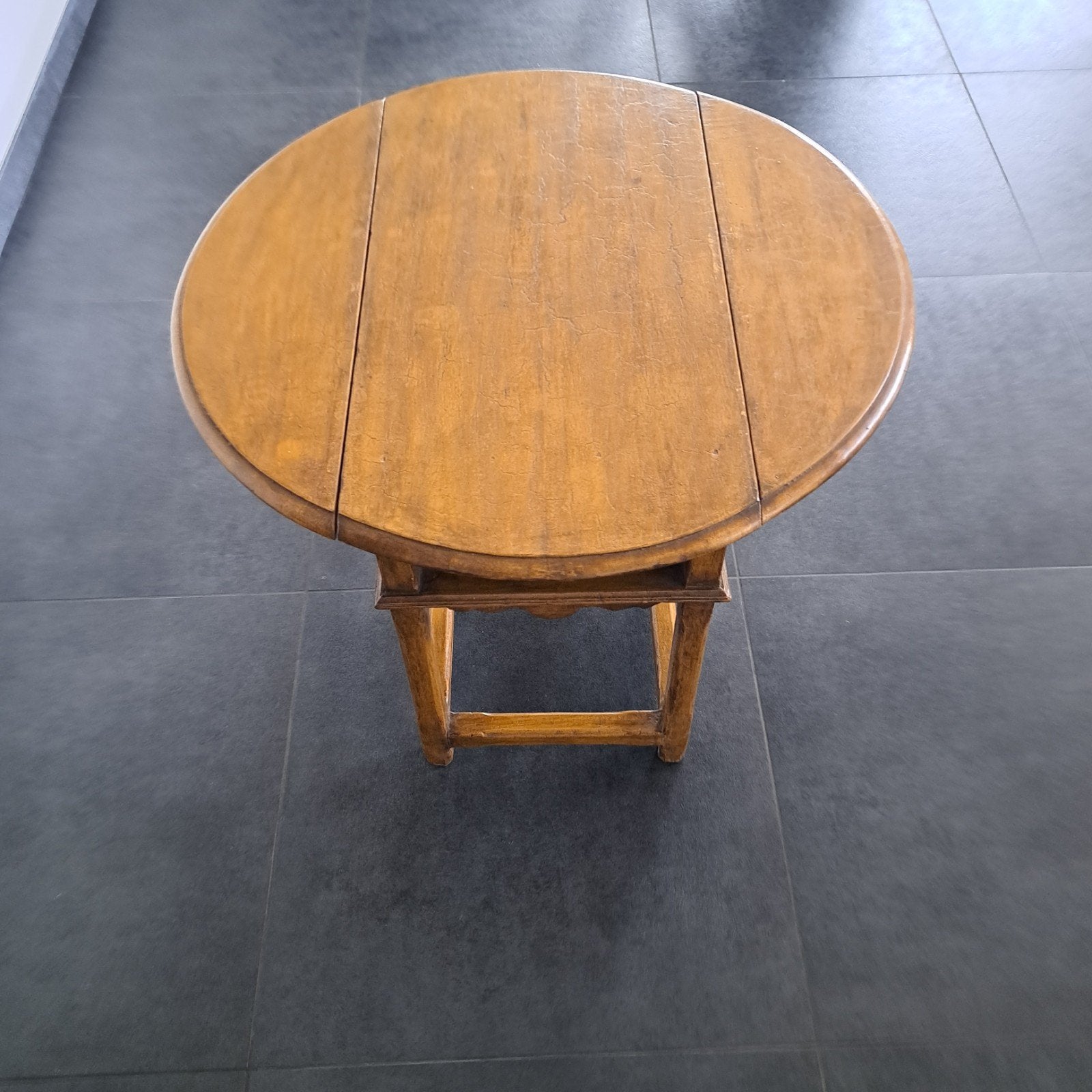 Salontafel/ telefoontafeltje, Ophalen, 50 – 75, 50 tot 100 cm, Rond