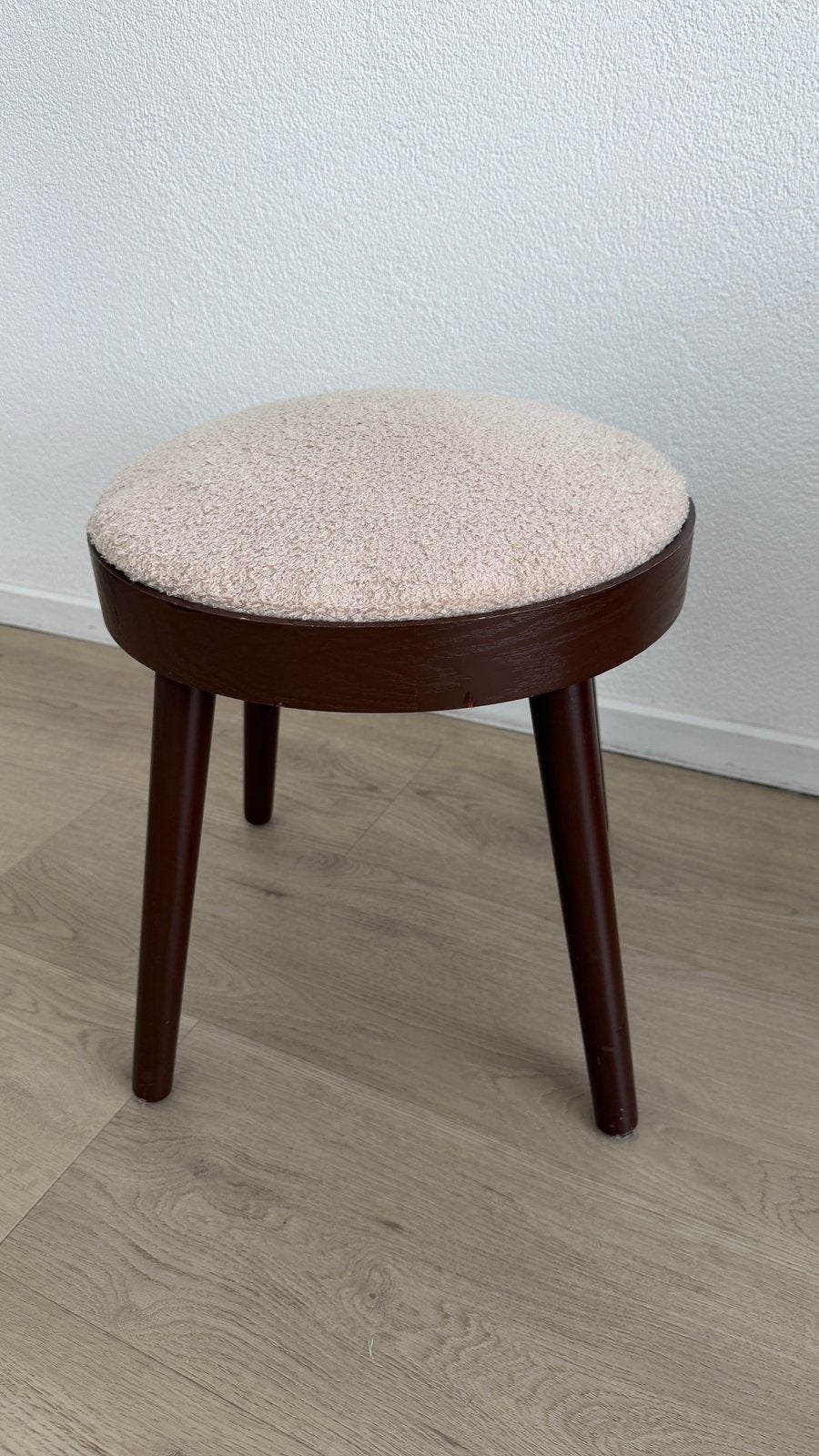 Kruk bijzettafel donkerbruin beige WOOOD, Ophalen, Gebruikt, Hout