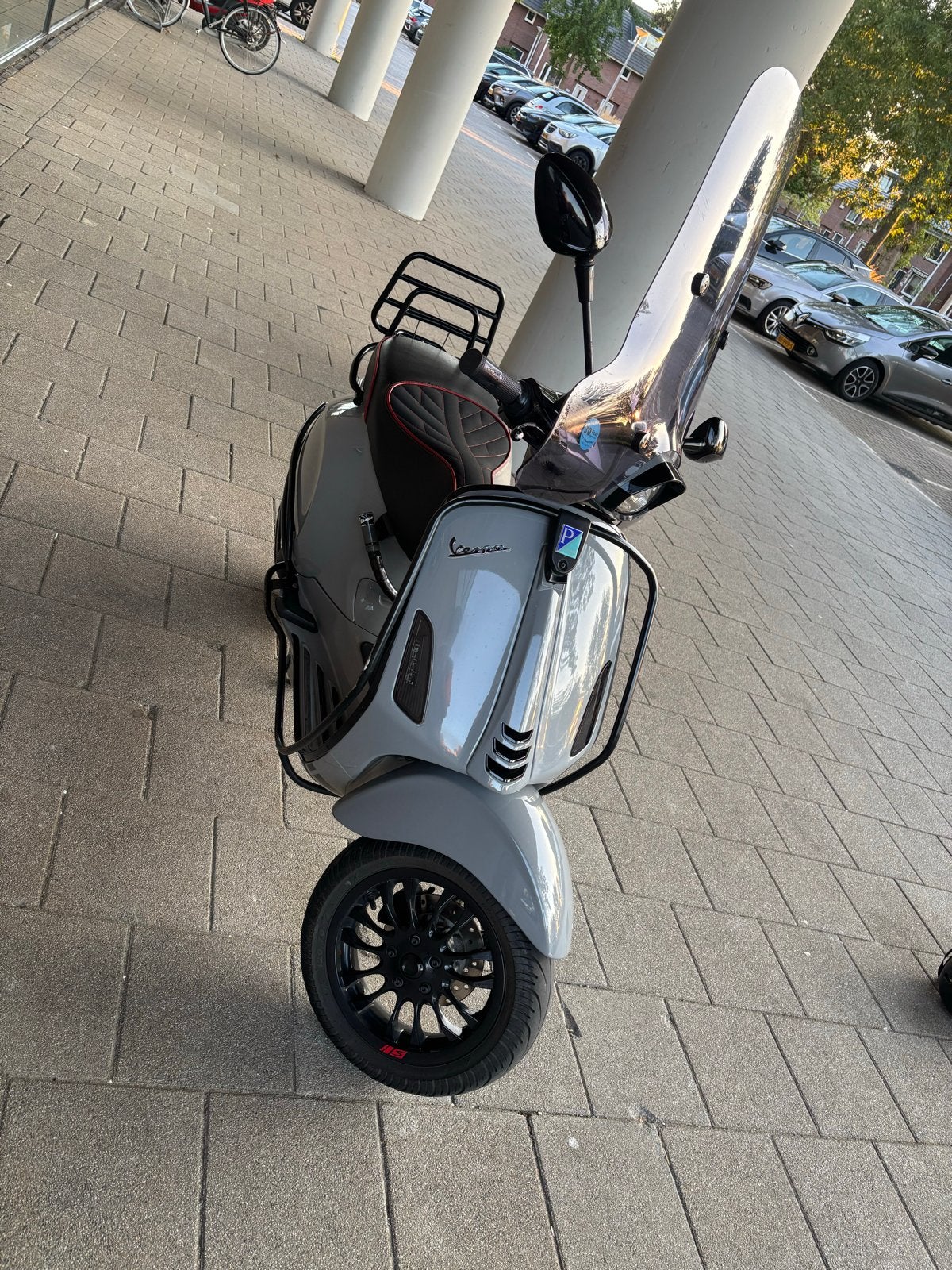Vespa Sprint 2018 - Zo goed als nieuw, inclusief accessoires, Ophalen of Verzenden, Zo goed als nieuw, Benzine, Vespa