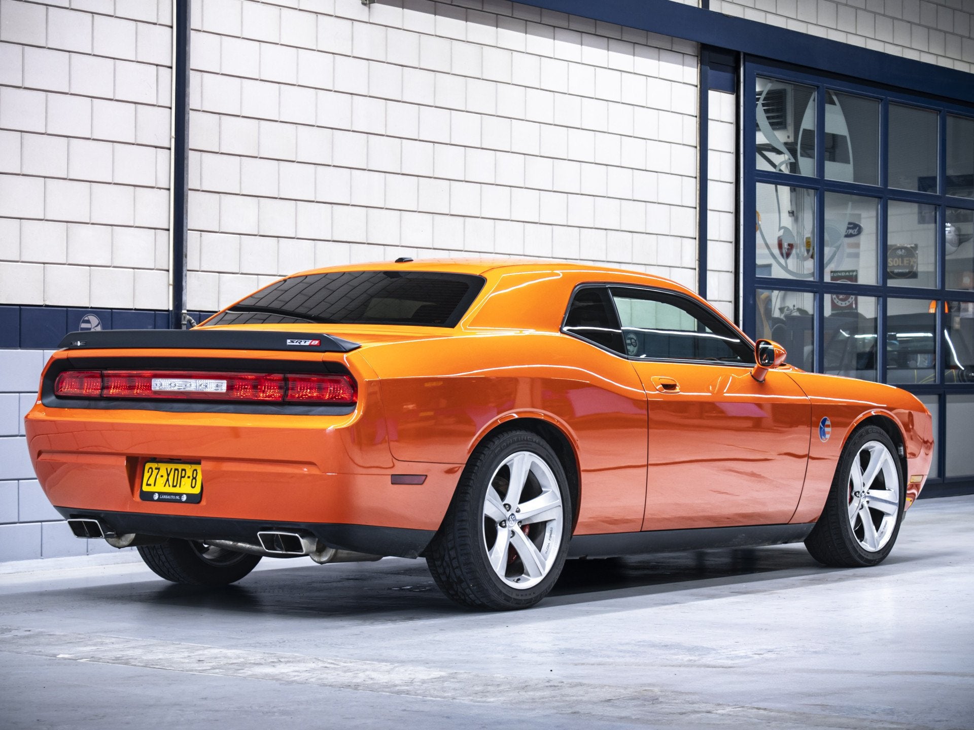 Dodge Challenger | SRT-8 First edition | 6.1L V8 (bj 2008), Auto's, Automaat, Gebruikt, Overige kleuren, 120 €/maand