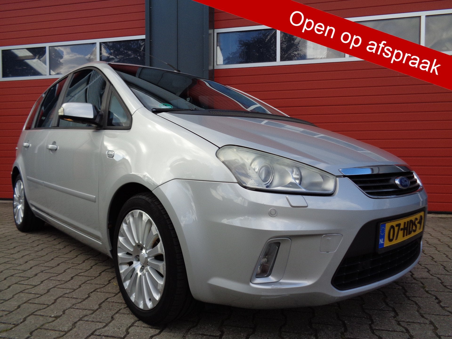 Ford C-MAX 2.0-16V Titanium 146PK Automaat Clima Cruise LMV, Gebruikt, 4 cilinders, Origineel Nederlands, Bedrijf