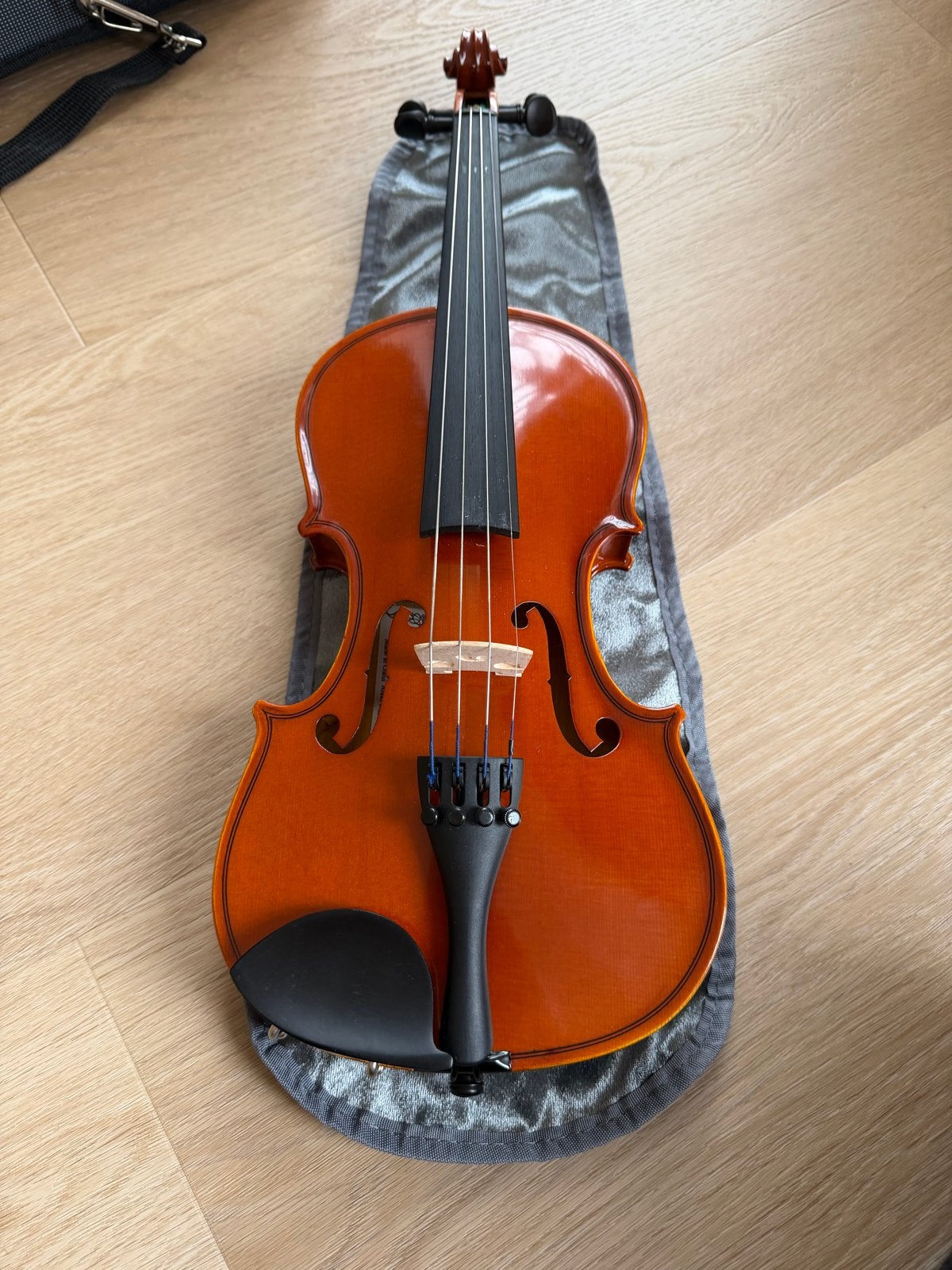 Yamaha V5 SC14 1/4 Viool met Koffer en Wolf Schoudersteun, Muziek en Instrumenten, Ophalen, 1/4-viool, Met koffer, Viool