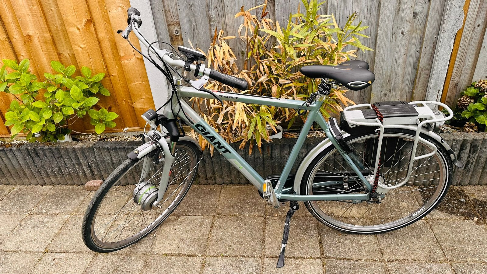 Giant fiets, Ophalen, Zo goed als nieuw, Giant