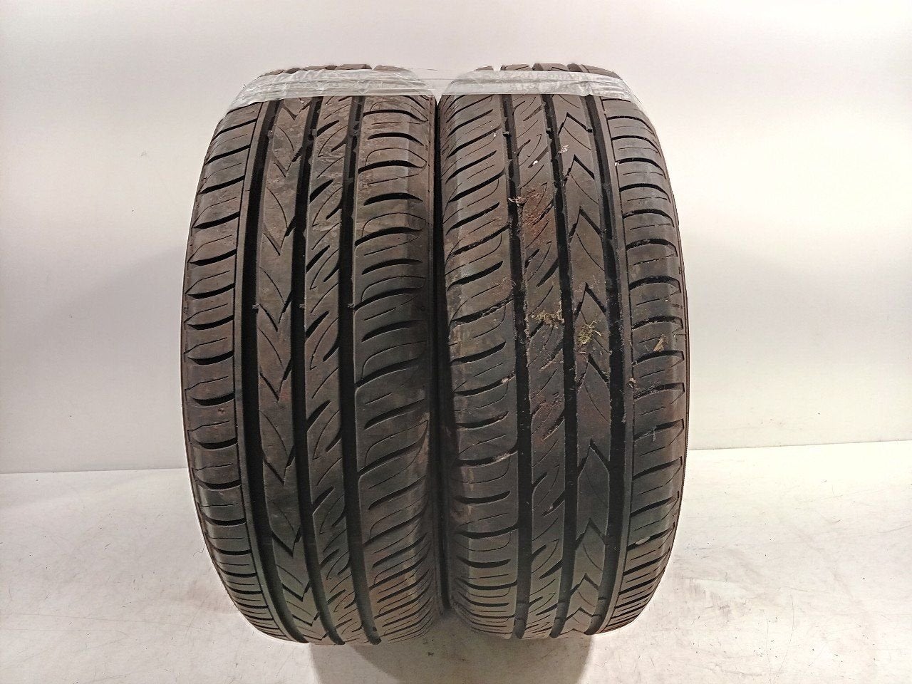 Bandenset 2 stuks Zomer 195 60 R15, Onderdelen@venauto.nl, Van der Ven Autorecycling B.V., Gebruikt, 15 inch