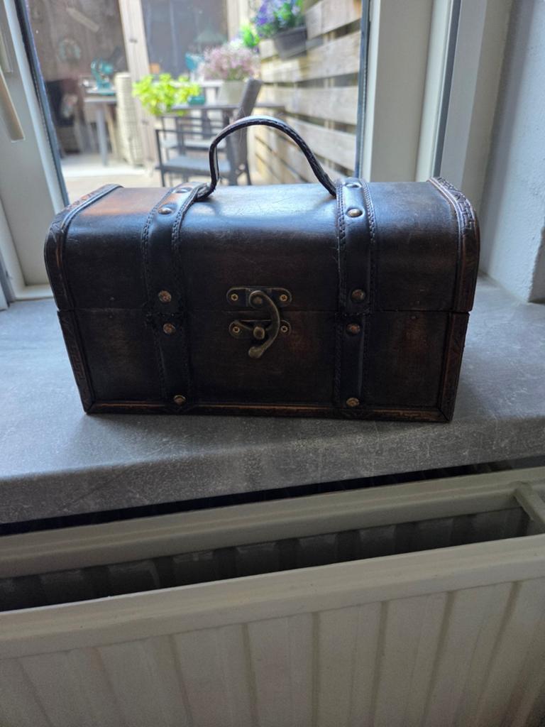 Leuk houten kistje, Huis en Inrichting, Woonaccessoires | Kisten, Ophalen of Verzenden, Minder dan 50 cm, Minder dan 50 cm, Minder dan 50 cm