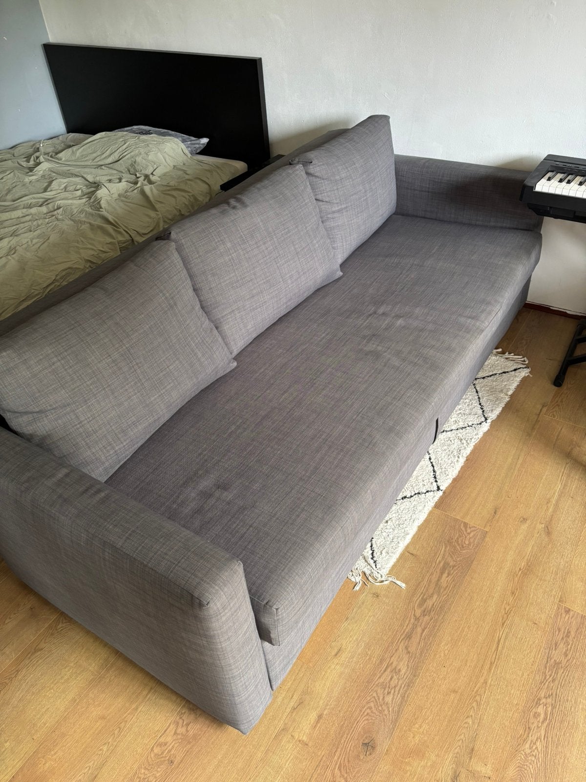 IKEA FRIHETEN 3-zitsslaapbank, donkergrijs, 100 cm, Tweepersoons, Ophalen of Verzenden, Zo goed als nieuw