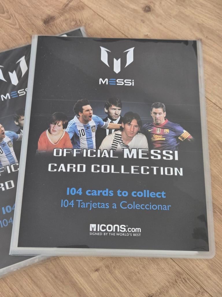 2013 Official Messi Card Collection Album Icons // Panini WK, Ophalen of Verzenden, Zo goed als nieuw, Buitenlandse clubs, Poster, Plaatje of Sticker