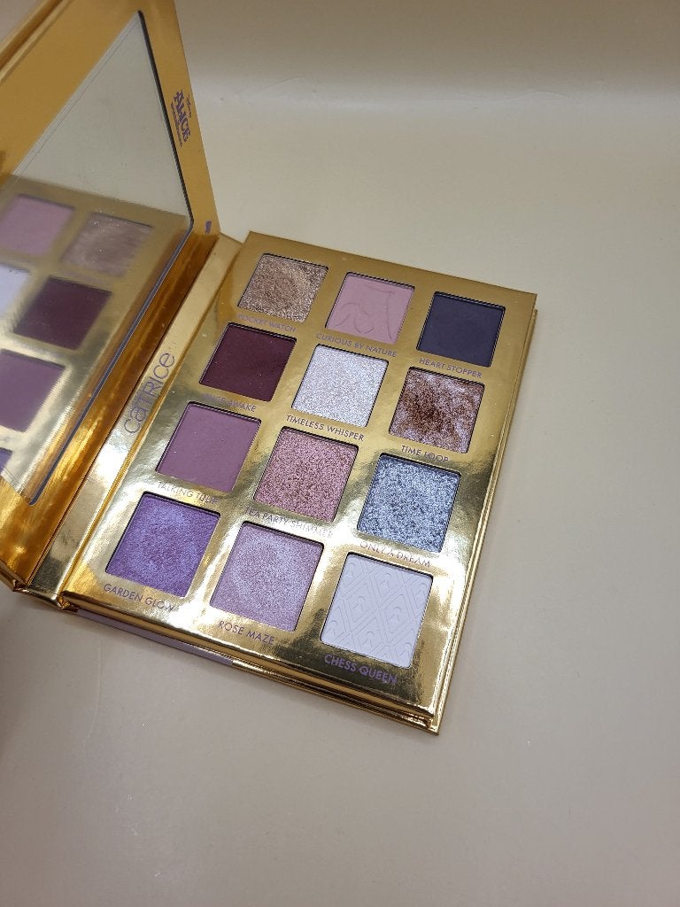 Catrice x Alice in Wonderland Eyeshadow Palette, Gebruikt, Ophalen of Verzenden, Make-up, Overige kleuren