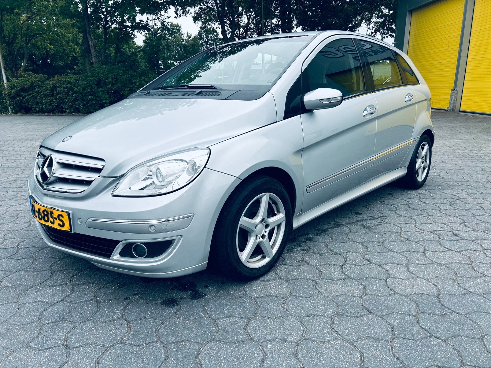 Mercedes B-Klasse B180 CDI Nieuwe APK! AUTOMAAT, Auto's, Mercedes-Benz, 715 kg, Leder en Stof, Diesel, 154 €/maand
