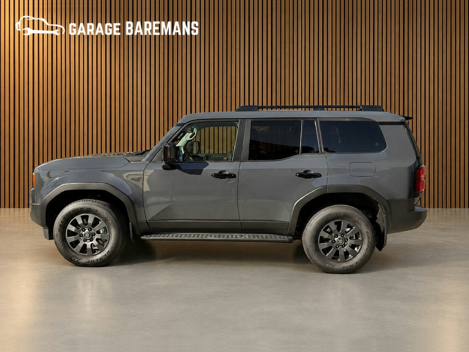 Toyota Land Cruiser 2.8 D-4D Hybrid Navigator Van (bj 2026), Auto's, Zwart, 4 cilinders, Leder, Bedrijf