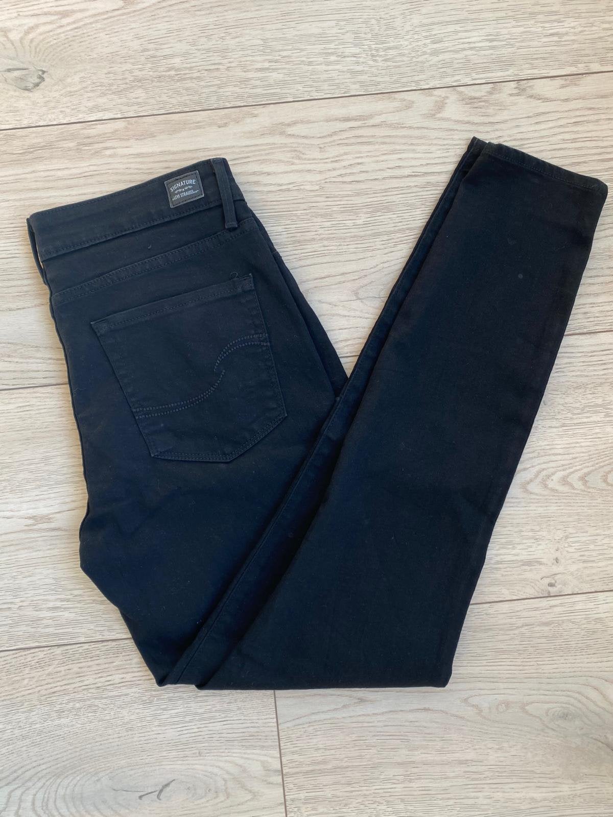Levi’s signature Modern Skinny maat 10, W30, Ophalen of Verzenden, Zo goed als nieuw, Zwart, W30 - W32 (confectie 38/40)