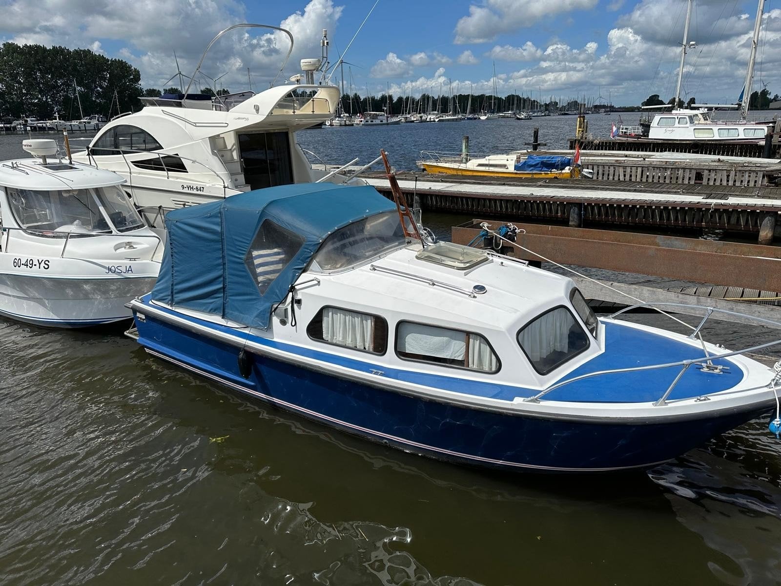 Waterland 700 motor jachtje Renault 50 pk bezine  4950,-, Watersport en Boten, Overige merken, Gebruikt, Diesel, Onbekend