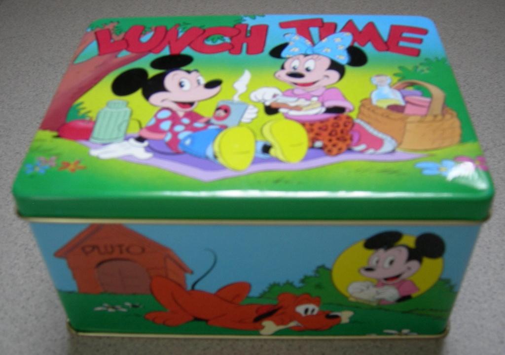 Blik LUNCH TIME. Met afbeelding van Mickey en Minnie Mouse., Verzamelen, Blikken, Ophalen of Verzenden, Zo goed als nieuw, Koek(jes)