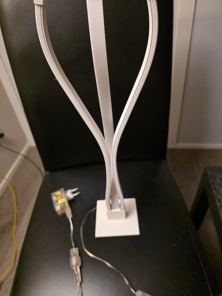 Moderne lamp, wit licht, Ophalen of Verzenden, Zo goed als nieuw