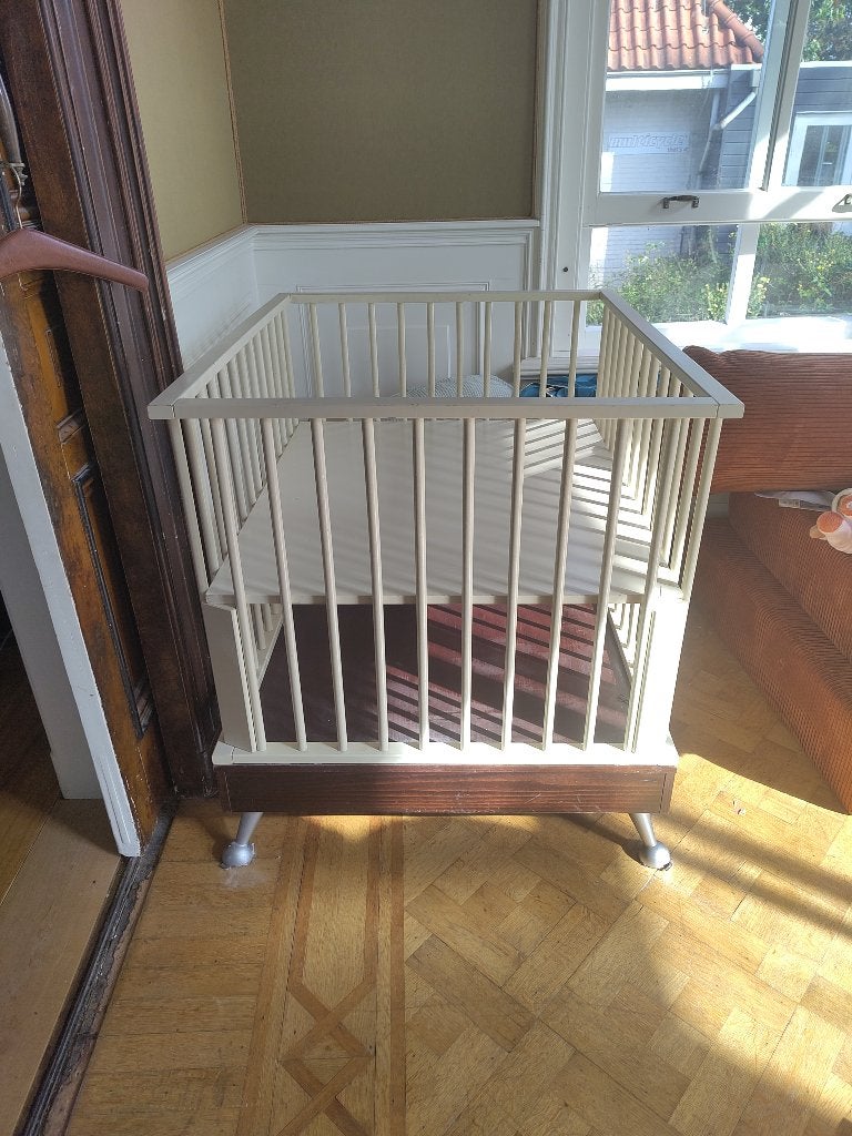 Baby box, Ophalen, Gebruikt, Rechthoekig