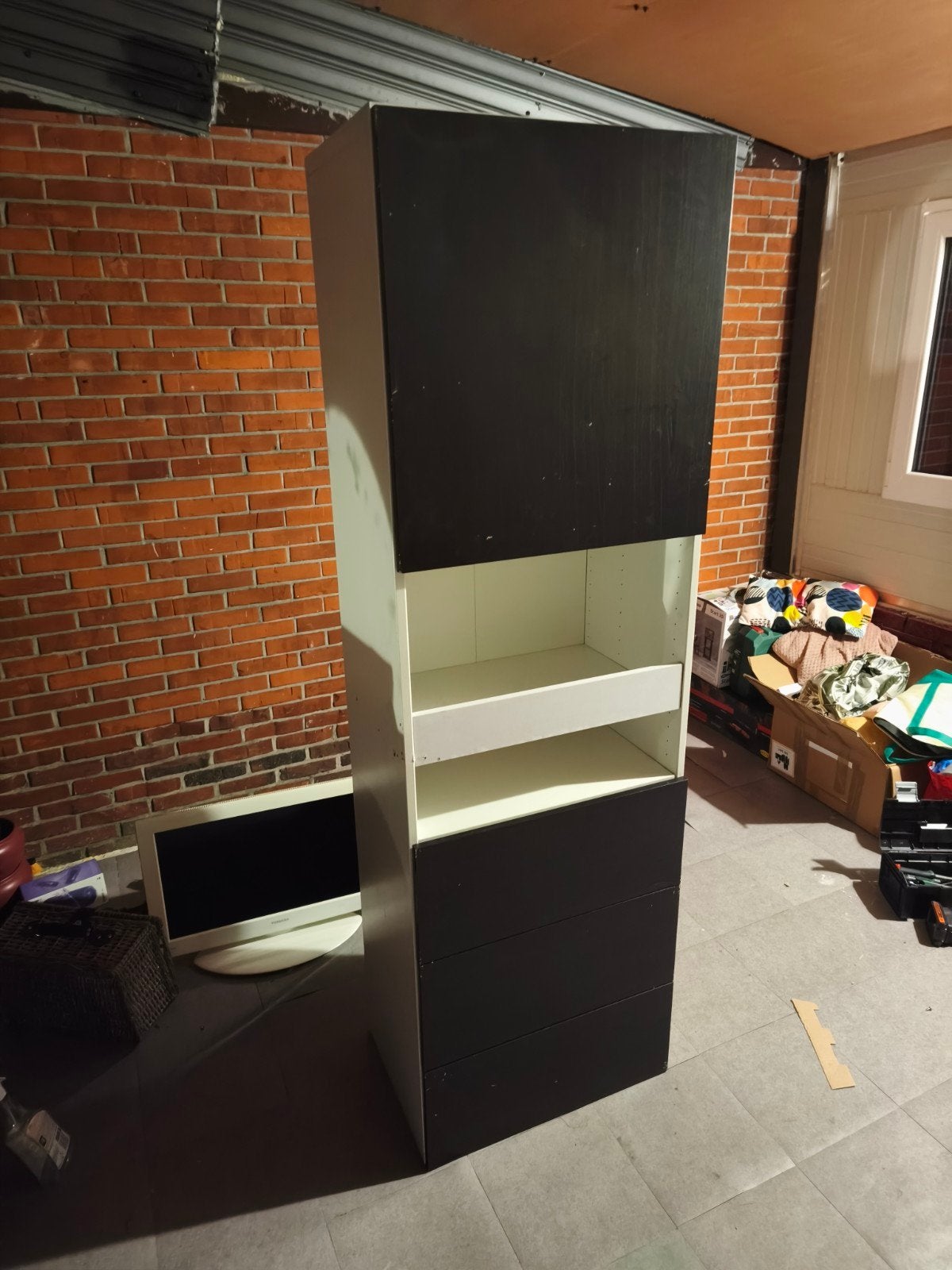 Hoge kast met open vakken en lades, zwart/wit, Ophalen, Gebruikt