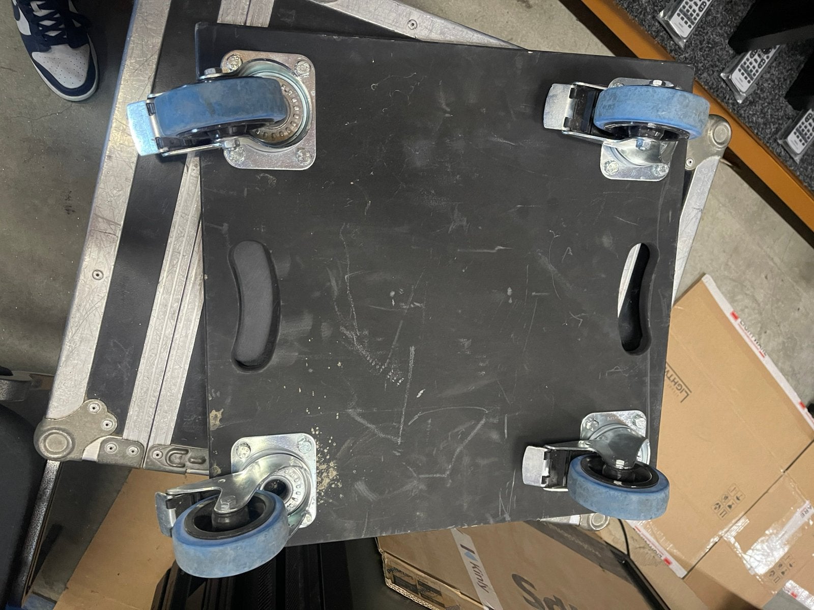 AMPSON Flightcase / Speaker Trolley NIEUW Incl. Bleu Wheels, Ophalen, Nieuw, Overige instrumenten, Flightcase