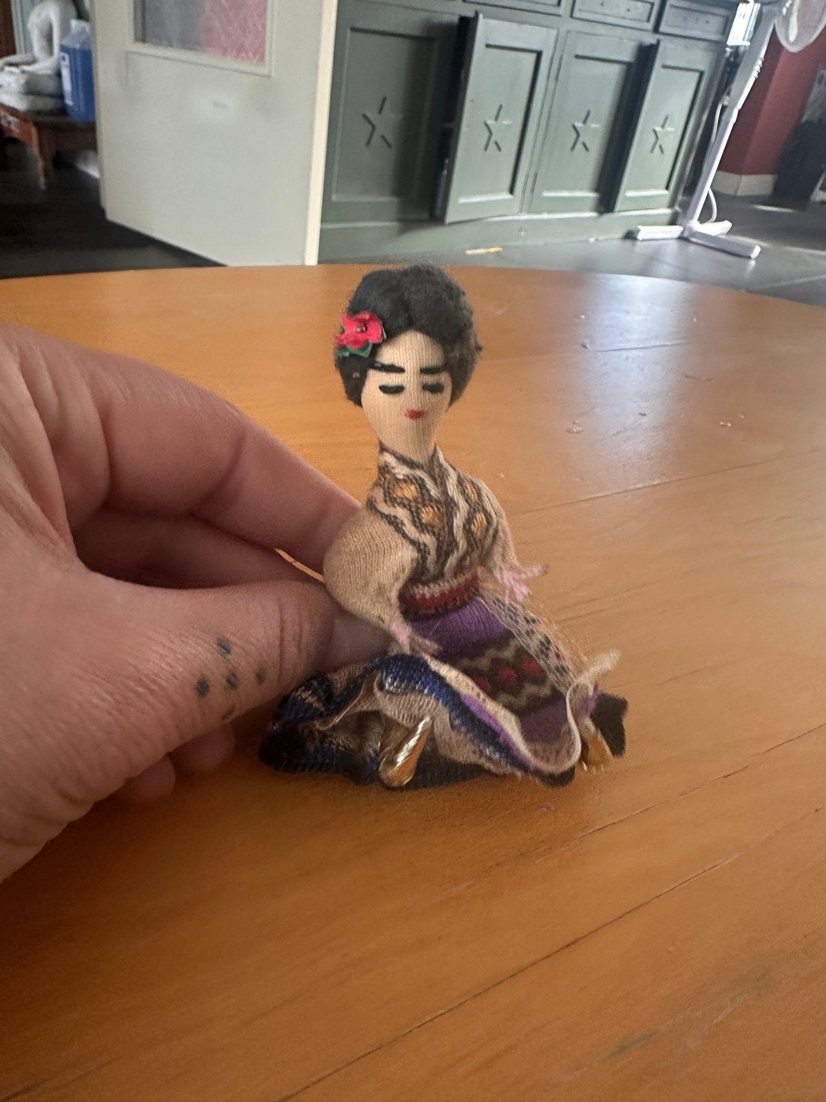 Uniek Klederdracht Poppetje - Handgemaakt, Ophalen of Verzenden, Gebruikt