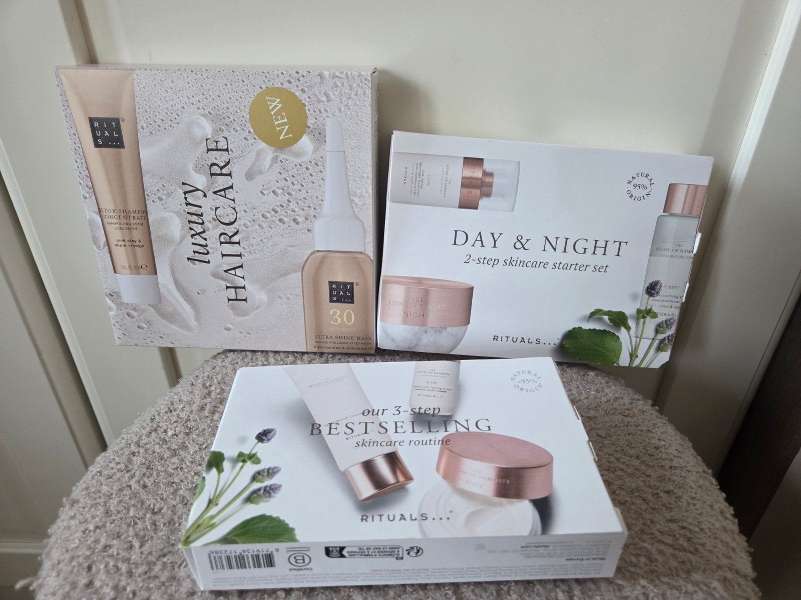 NIEUW 3 verschillende RITUALS HAIR en BODY mini SETS..., Ophalen of Verzenden, Nieuw, Gehele gezicht