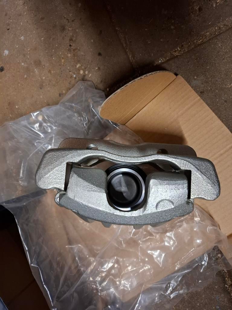 Te koop: nieuwe remklauwen voor vw bus T2, Ophalen of Verzenden, Nieuw