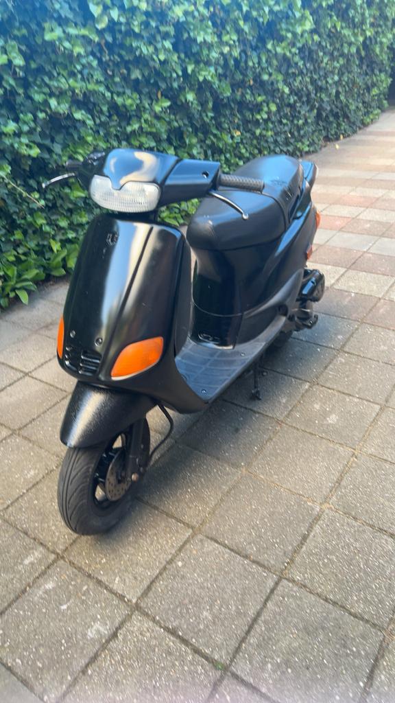 Zip type 3 70cc op brom, Fietsen en Brommers, Scooters | Piaggio, Zo goed als nieuw, Zip, Tweetakt, Ophalen of Verzenden