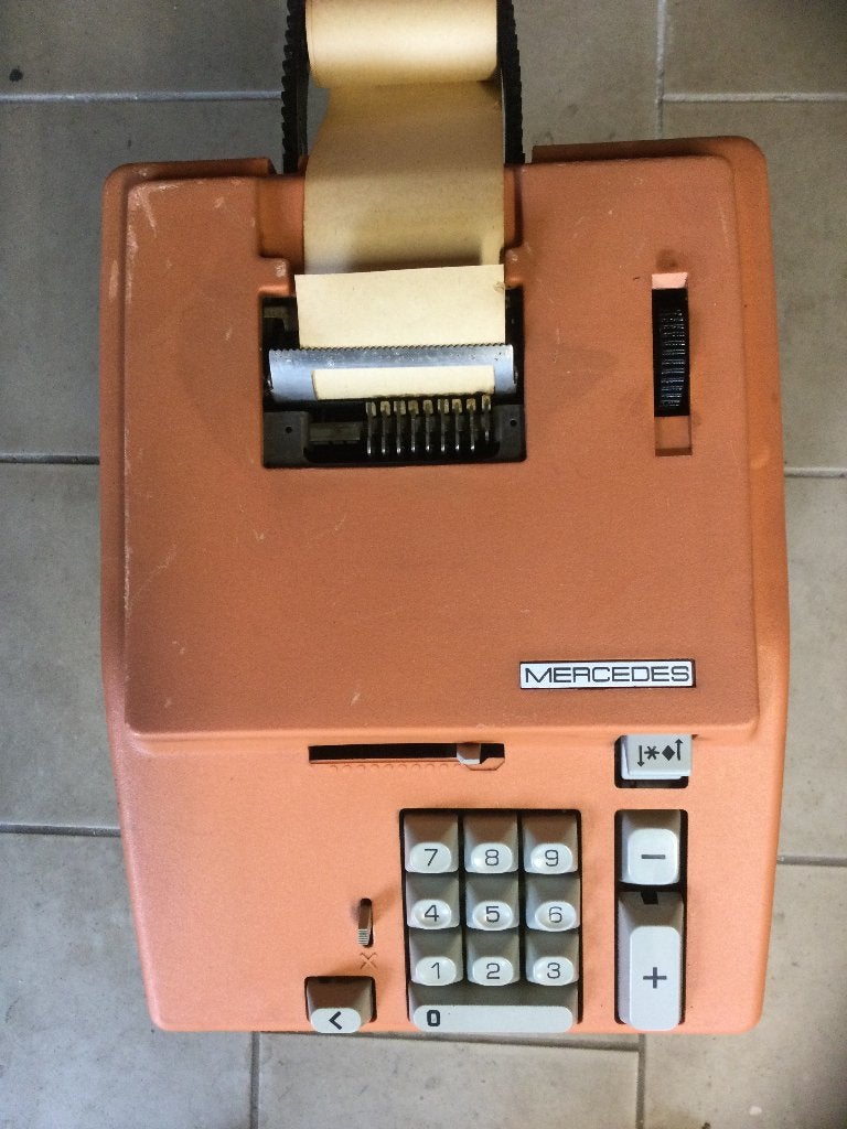 elektrische rekenmachine met rol papier mercedes, Ophalen, Gebruikt