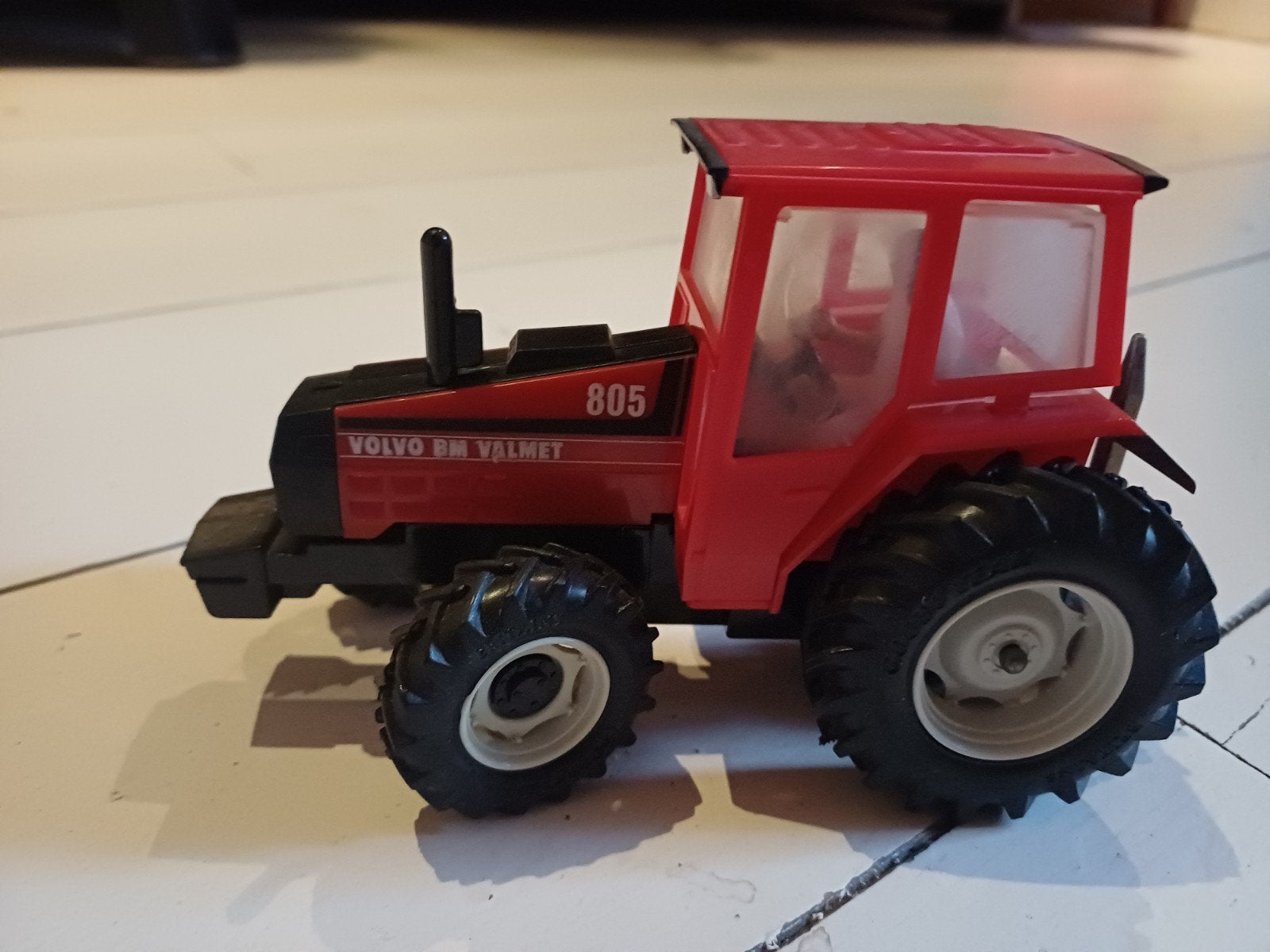 Volvo BM Valmet 805 Tractor Model - Rood, Overige merken, Gebruikt, 1:32 tot 1:50, Overige typen