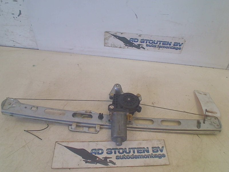 Raammechaniek Elek Links Voor +motor A (W168) 1999, Gebruikt, Mercedes-Benz AG, Mercedes-Benz, Mercedesstraße 120, Stuttgart 70372, , Duitsland