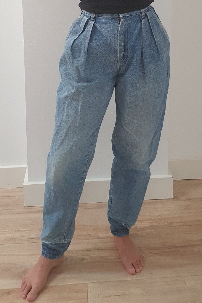 Vintage spijkerbroek van Club 55, W29, Kleding | Dames, Spijkerbroeken en Jeans, Zo goed als nieuw, Verzenden, Blauw, W28 - W29 (confectie 36)