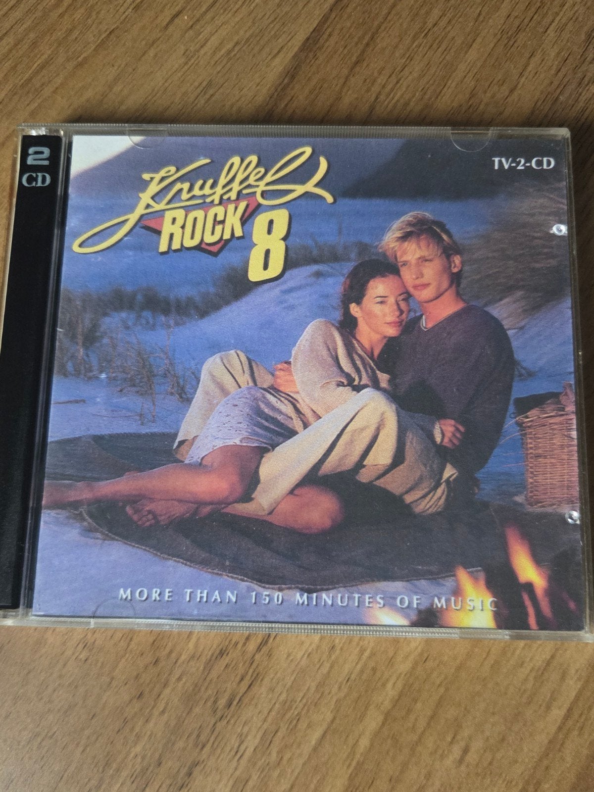 Knuffelrock 8 - Dubbel CD met Romantische Hits, Cd's en Dvd's, Inclusief boekje, Gebruikt, Pop, Ophalen of Verzenden
