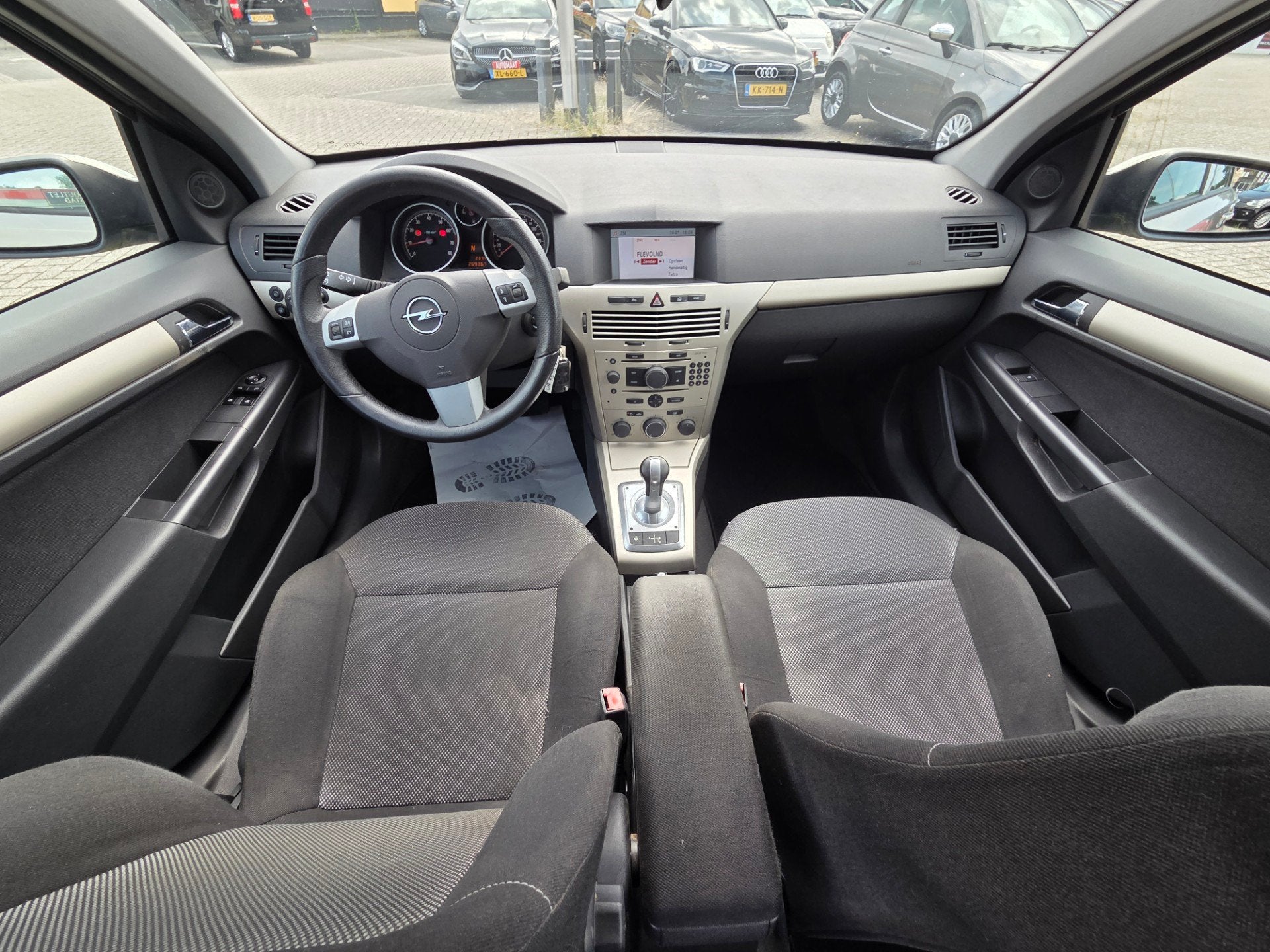 Opel Astra 1.6 AUTOMAAT/TREKHAAK/CRUISCONTROL, Auto's, Opel, Gebruikt, 4 cilinders, 635 kg, 116 pk