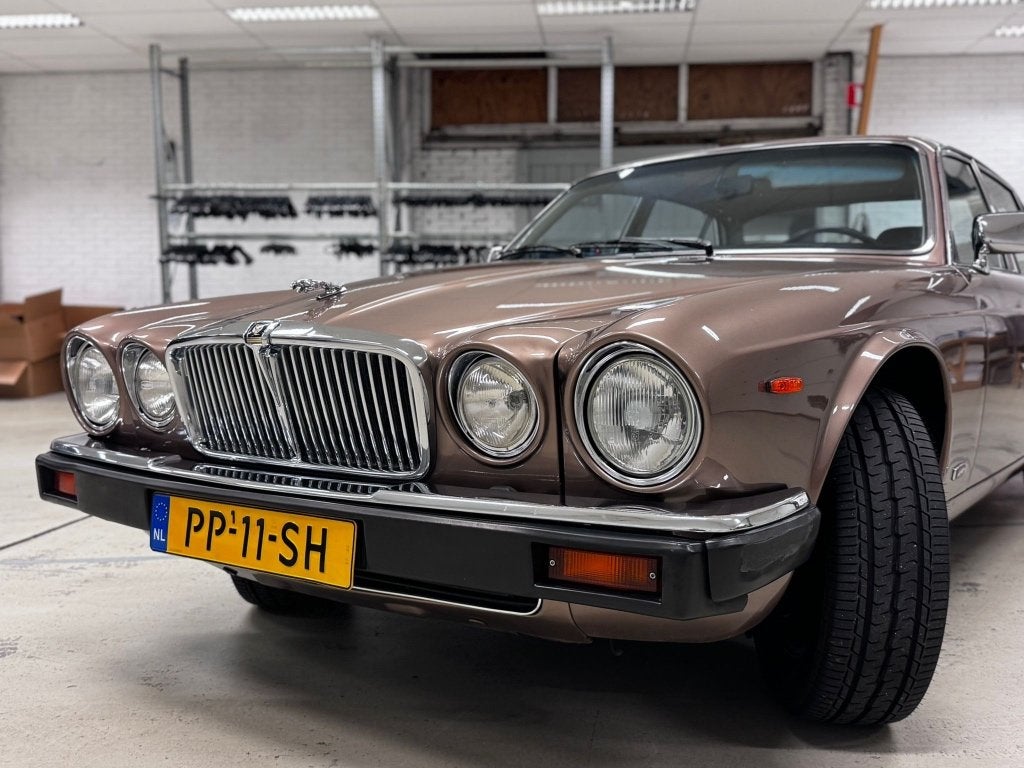 Jaguar Sovereign 4.2 AUT 1986 Goudkleurig, Auto's, Automaat, Achterwielaandrijving, Beige, Bruin