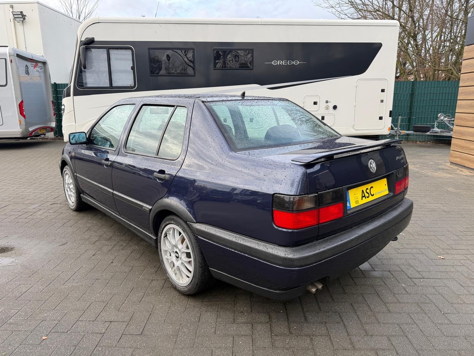 Volkswagen Vento 2.8 VR6 Automaat - Airco - 1e Lak - Volledi, Auto's, Dealer onderhouden, Overige kleuren, Volkswagen, Bedrijf